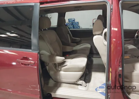 2007 Toyota Sienna Le из США, поврежденный, VIN 5TDZK23C17S074456